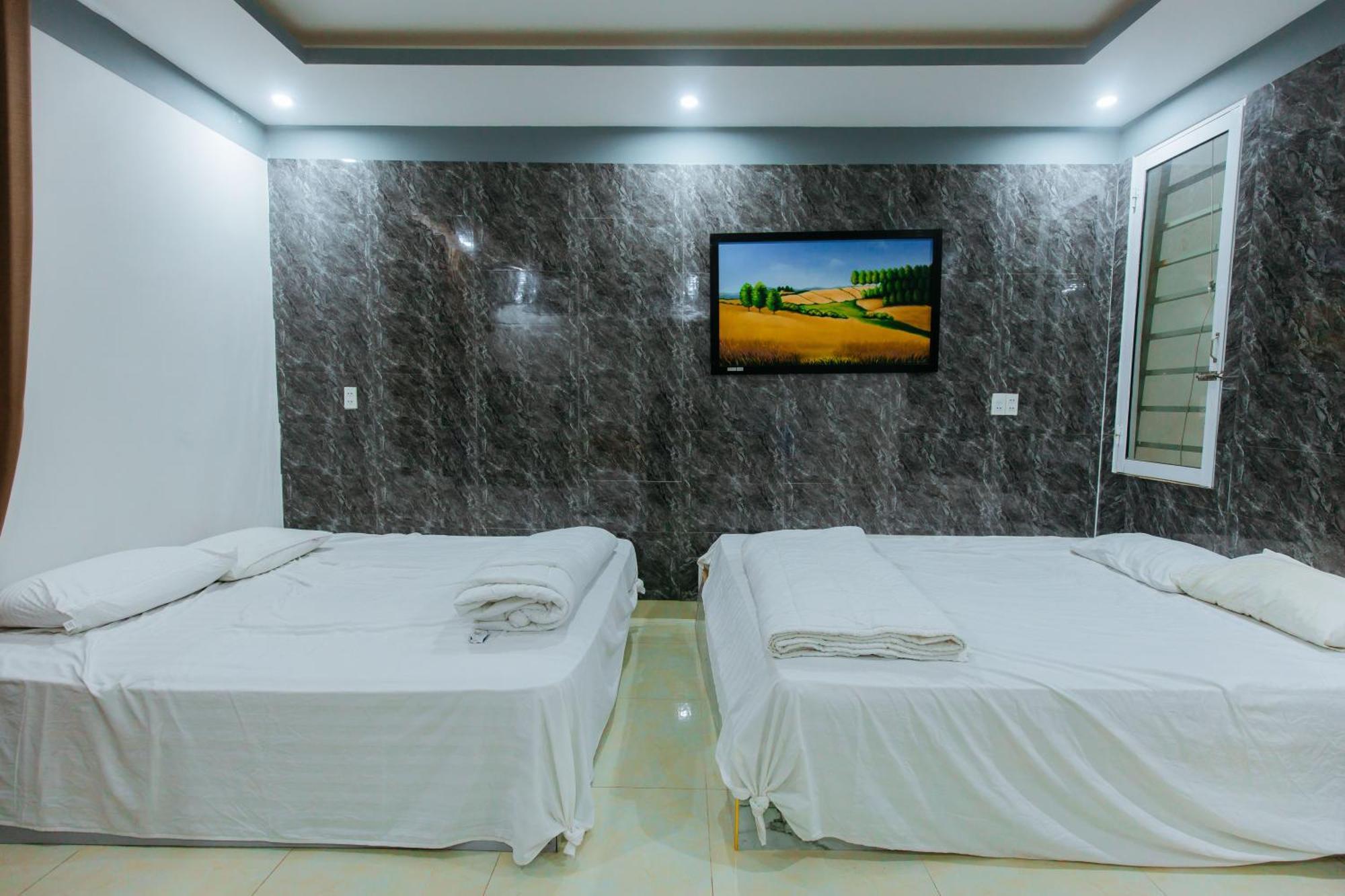 Hotel Tram Anh Nhon Trach Exteriör bild